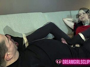 Sammy's FIRST FOOTJOB in Socks - Dream Girl Teases Black Cock on Desk