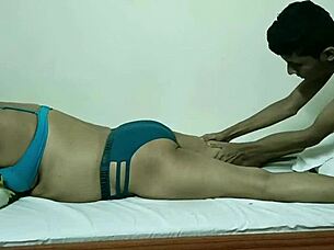 milf aunty's pussy licked wildly before erotic creampie bang!