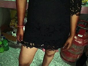 Redhead bodybuilder chubby ass worshipped fingered screaming for rent