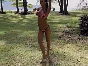 monika fox poses sexy pink bikini beach stars