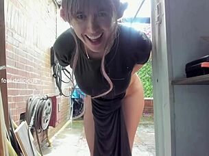 vanandjuani flashes big tits ass pussy outdoors webcam closeup fingering 😍