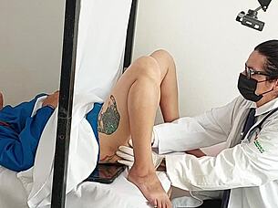 doctor checks latina's big ass then fucks raw 😈🍑
