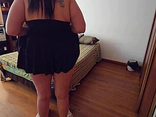 big ass latina enters no panties drives wild!