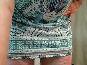 dawnskye1962 fingers caged panties to orgasm