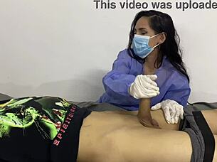 a mi paciente se le puso bien dura no pude resistir