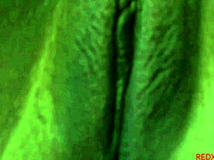 big ass toy fucks her pussy deeply in caribbean heat