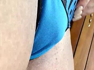 my huge clit drippin with tons of juicy pussy