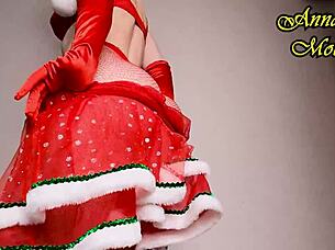 Juicy big ass in fishnets dildo spreads for Christmas worship