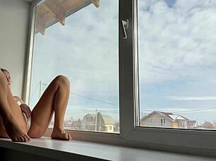 Neighbor, watch me squirt outdoors while seducing you publicly?