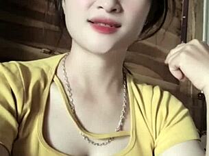 viet GIRL dances to MUSIC super SEXY