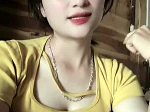 viet GIRL dances to MUSIC super SEXY