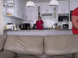 plz cum deep in my fat ass watchin porn