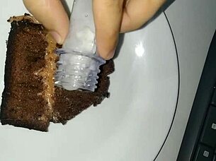 Bukkake Cumshot Covers Bolo in Sticky Food Blowbang