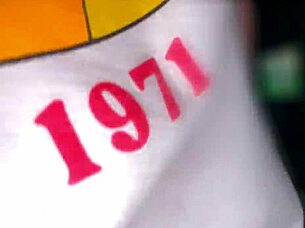 Babe sneaks in for intense after-dinner pounding