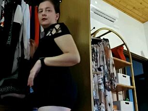 curvy italian milf farts all over your face bedroom tease