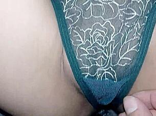 Horny stepdaughter convinces stepdad to fill her wet amateur pussy with hot cumshot