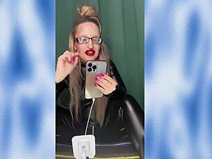 Femdom bimbo instructs crossdressing jerk off for sissy fantasy