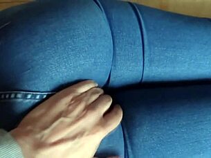Caressing Huge Ass Ignites My Solo Masturbation Frenzy