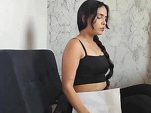 Hermanastra Begs Help But Masturbates For Hard Fuck