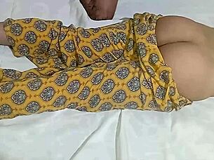 hardcore indian housewife fucked doggy by big stud full hd 🔥💦😈