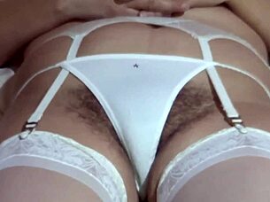 i flash my hairy pussy to get cocks hard before fucking