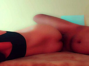 Arab milf moans as couple does homemade anal pounding