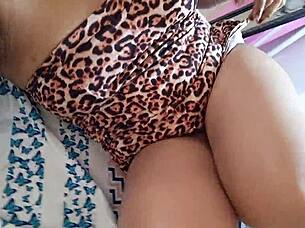 damn india still horny after fuck fingers herself squirting more