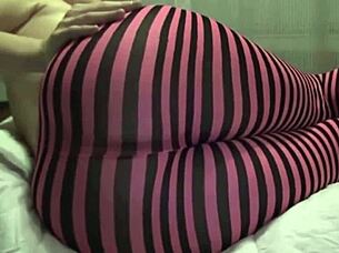 leggings stretched tight for juicy farting closeups 😏