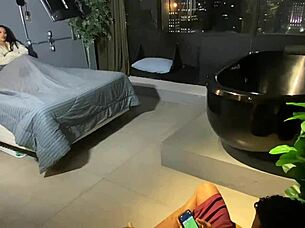 Tight Pussy Slut Cachinhos Squirts On Bbc Anal Creampie Ride