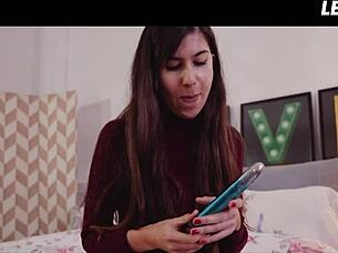 Anya Krey Aisha Lesbian Morning Muff Dive