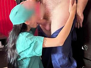 Succhia Lara Succhia: Nurse Cosplay Blowjob Creampie In Hospital!