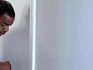 Hot Ass Hollywood's Big Pussy Lips Licked to Orgasm Before Tit Cumshot