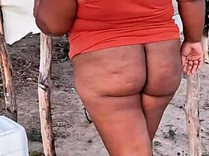 showed off my big ass pussy in public