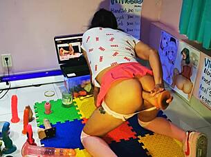 Teen otaku shemale gapes ass with huge dildo toy