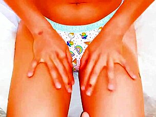 please cum all over my tight pussy lips daddy