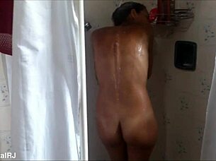 damn that friend bath with hubby got so steamy hot