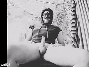 naked bodybuilder gets oily handjob flashing huge cock outdoors