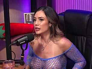 Busty babe begs for deep anal