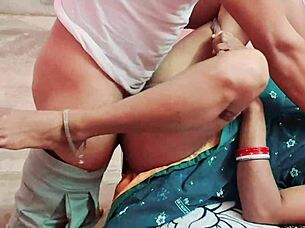 boyfriend fingers indian virgin big clit gaping