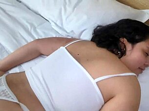 woke busty latina gf for creampie fun 😍💦