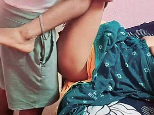 boyfriend fingers indian virgin big clit gaping