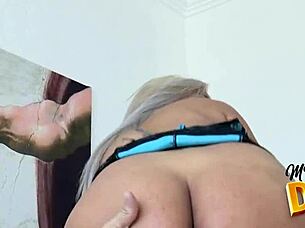 i love curvy amateurs in fat ass costumes