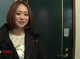 dreamy asian babe's sensual blowjob seduction