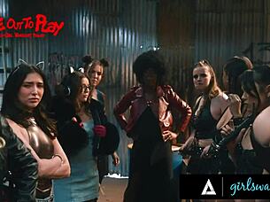 10 girls lesbian gangbang fisting strap-on squirting orgy