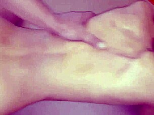 melayu petite ass doggystyle creampied by monster asian cock