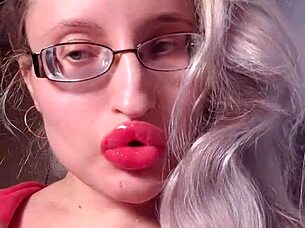 bimbo red lips worship webcam domination