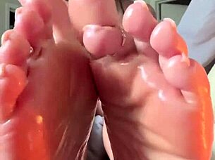 Redbone oiled soles give perfect jerk off feet instructions