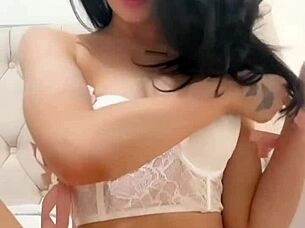 american teen exchange student squirts solo toys webcam 😍💦