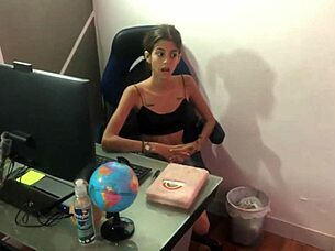 psychologist can't resist my huge dick fucks her tight pussy hard?