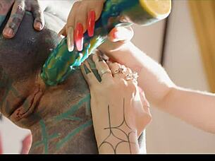 edn ivy gapes teen ass squirting on lesbian punk toys atogm!